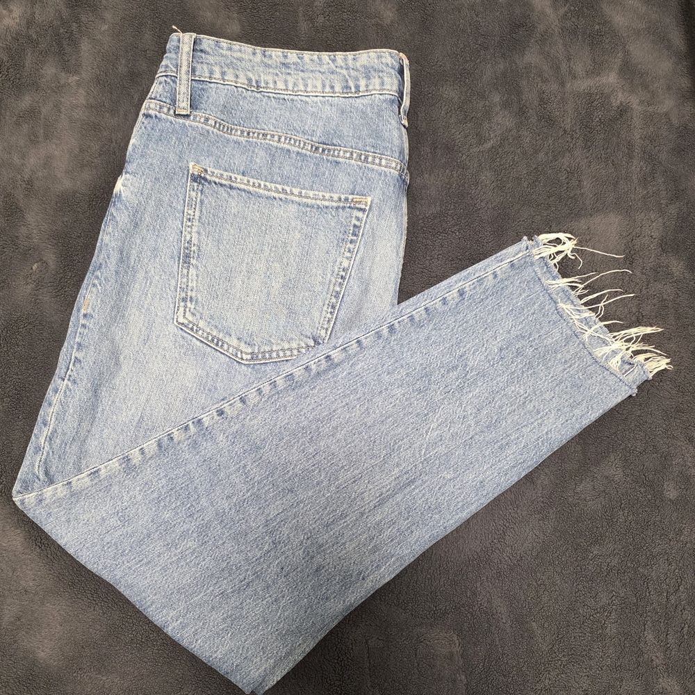 Gap Mid Rise Universal Slim Boyfriend Jeans